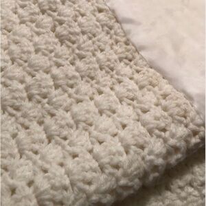 Chunky Crochet baby Blanket in white